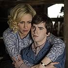 Vera Farmiga and Freddie Highmore in Bates Motel (2013)