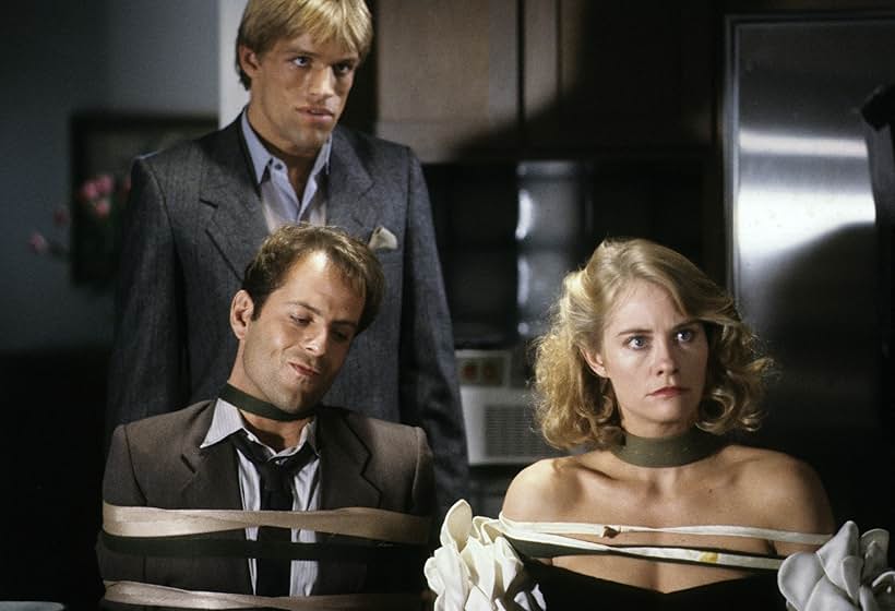 Bruce Willis, Cybill Shepherd, and Brian Thompson in Moonlighting (1985)