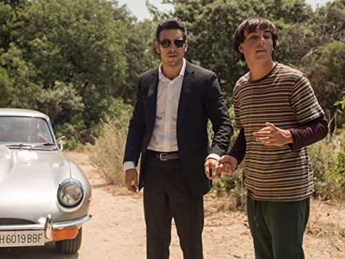 Mario Casas and Óscar Casas in Instinto (2019)