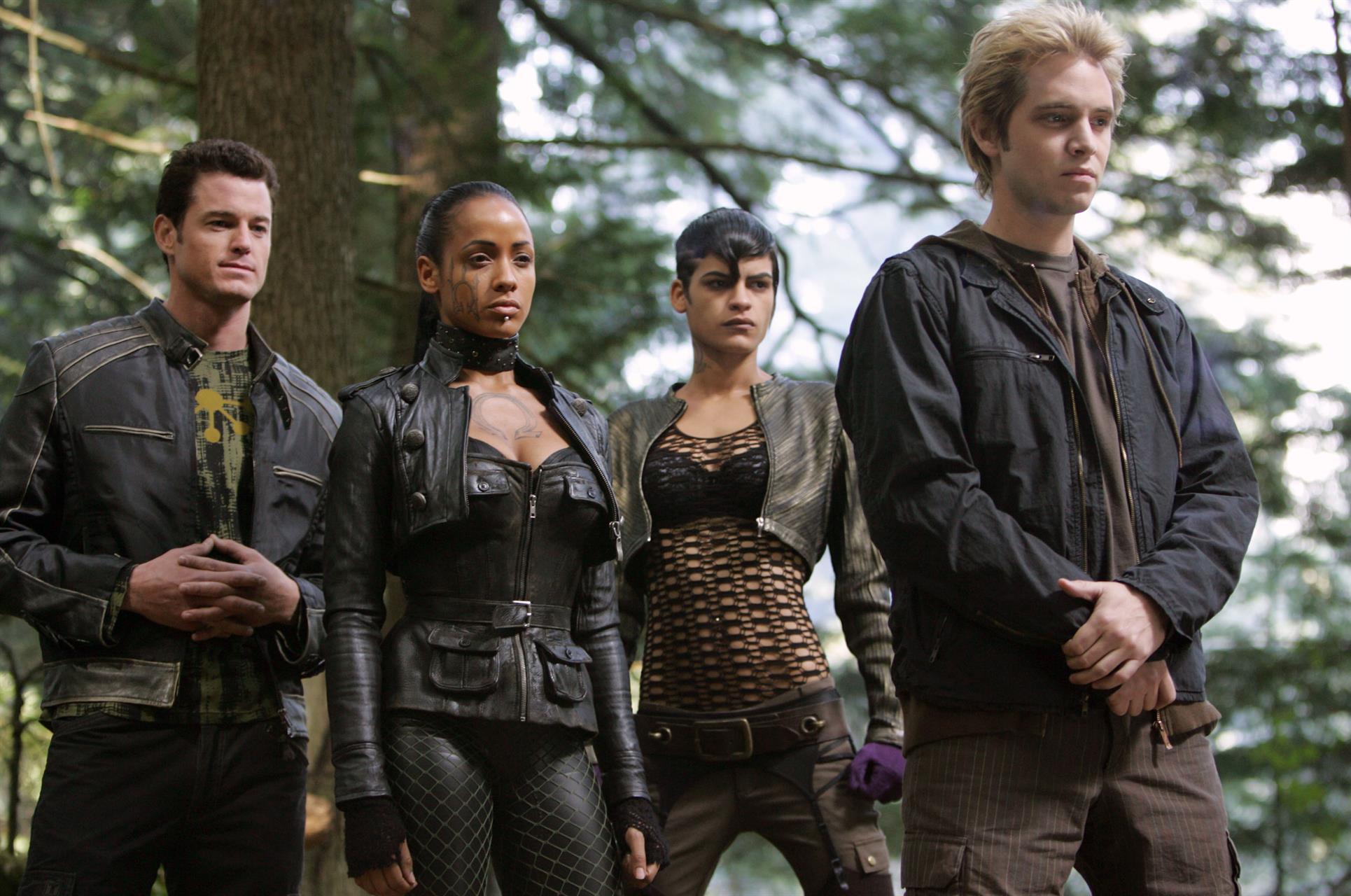 Eric Dane, Aaron Stanford, Omahyra, and Dania Ramirez in X-Men: The Last Stand (2006)