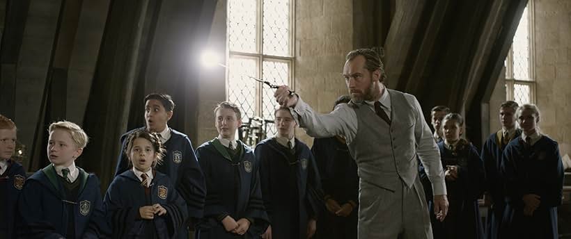 Jude Law in Fantastic Beasts: The Crimes of Grindelwald (2018)