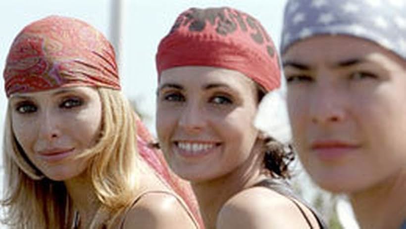 Adeline Blondieau, Bénédicte Delmas, and Tonya Kinzinger in Sous le soleil (1996)