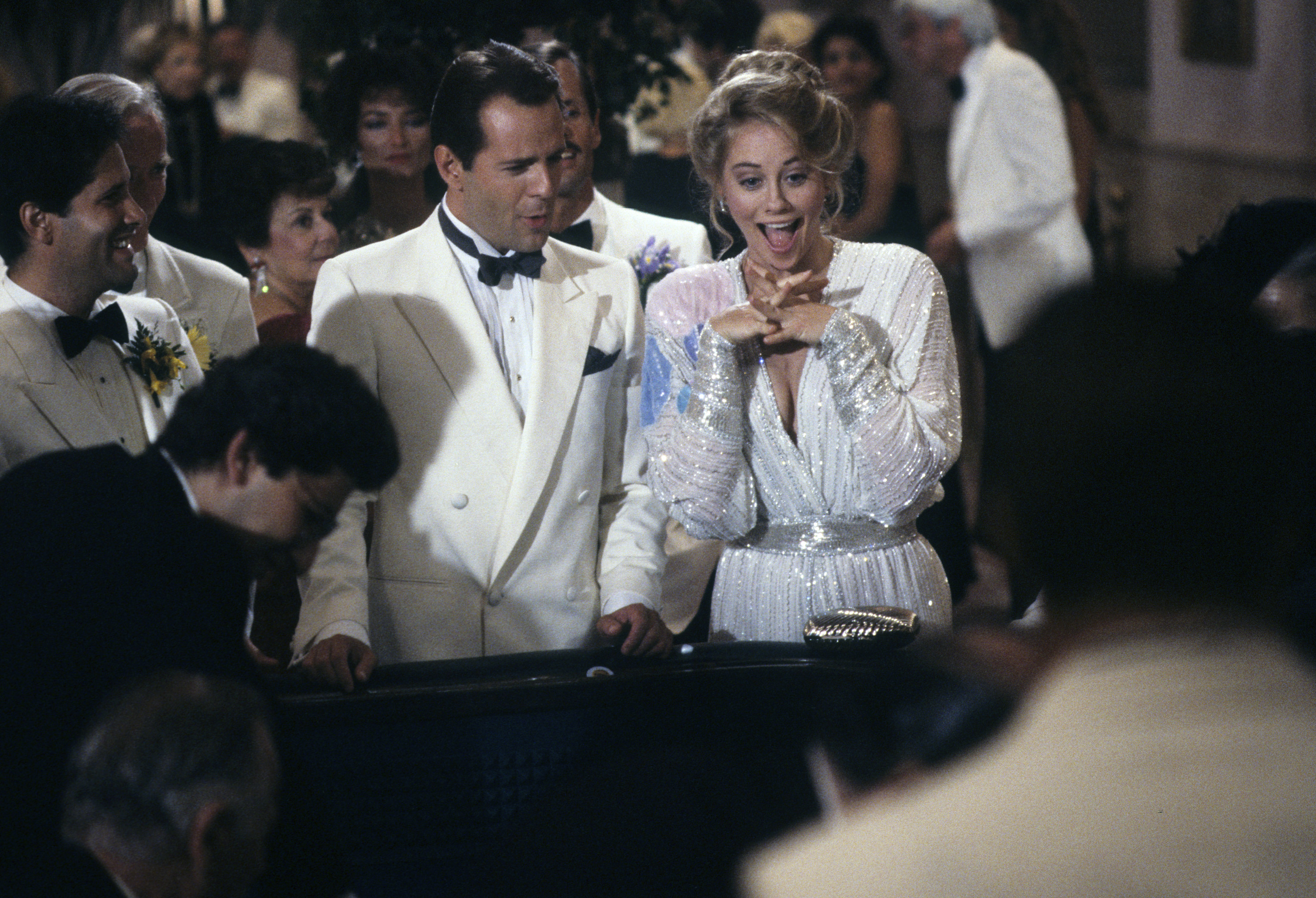 Bruce Willis and Cybill Shepherd in Moonlighting (1985)