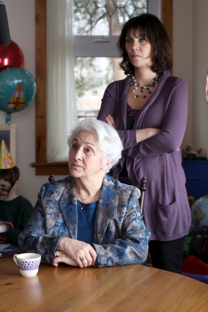 Geneviève Brouillette and Nicole Leblanc in Apparences (2012)