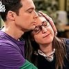 Mayim Bialik and Jim Parsons in The Big Bang Theory (2007)