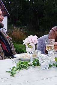 Adam Alsing and Sofia Wistam in På middag hos Hannah & Amanda (2012)