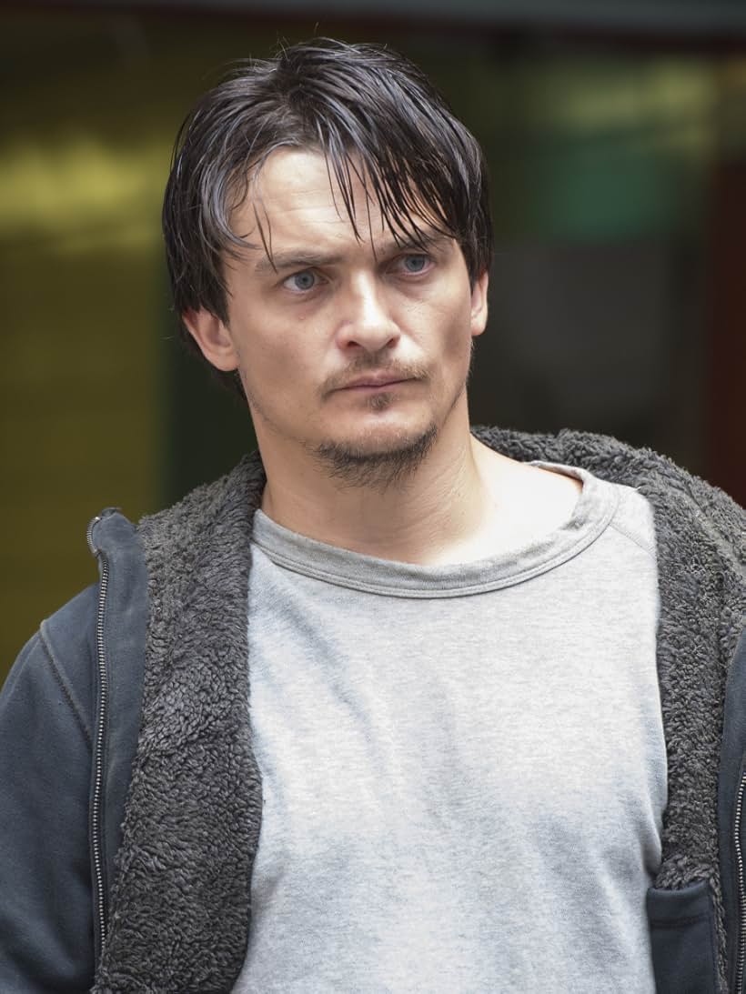 Rupert Friend in Homeland (2011)