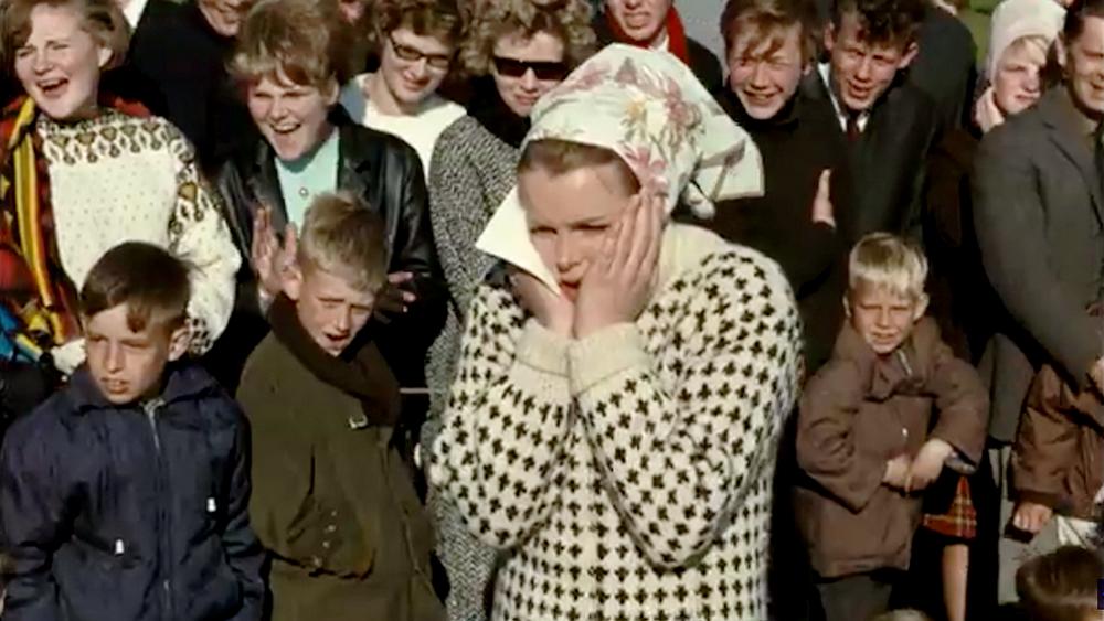 Ghita Nørby in Flådens friske fyre (1965)