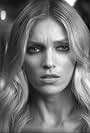 Anja Rubik in Mary Komasa: Lost Me (2016)