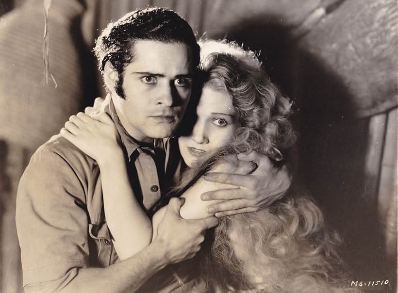 Edwina Booth and Duncan Renaldo in Trader Horn (1931)