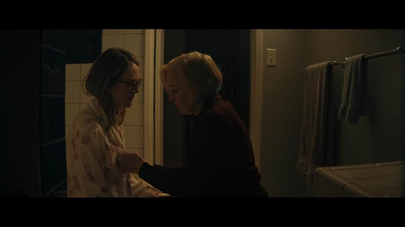 Julianne Moore and Holland Taylor in Gloria Bell (2018)