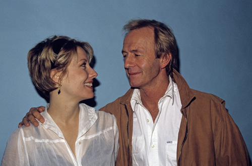 Paul Hogan and Linda Kozlowski