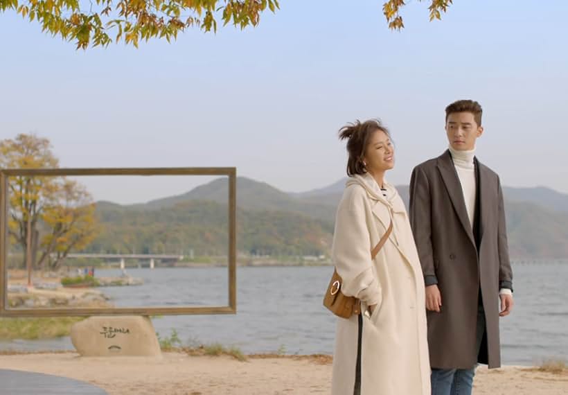 Hwang Jeong-eum and Park Seo-joon in She Was Pretty (2015)