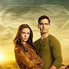 Tyler Hoechlin and Elizabeth Tulloch in Superman & Lois (2021)