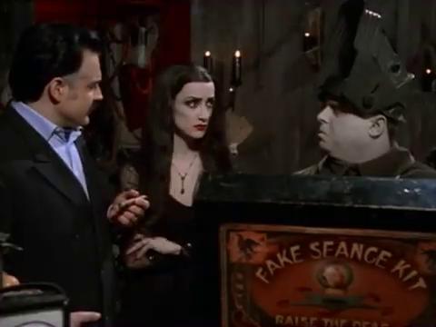 Michael Roberds, Ellie Harvie, and Glenn Taranto in The New Addams Family (1998)