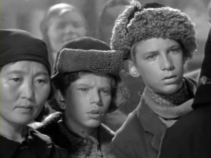 Aleksandr Putko and Aleksandr Kuznetsov in Sibiryaki (1940)