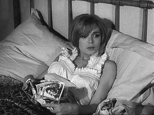 Annie Fargue in Le train bleu s'arrête 13 fois (1965)