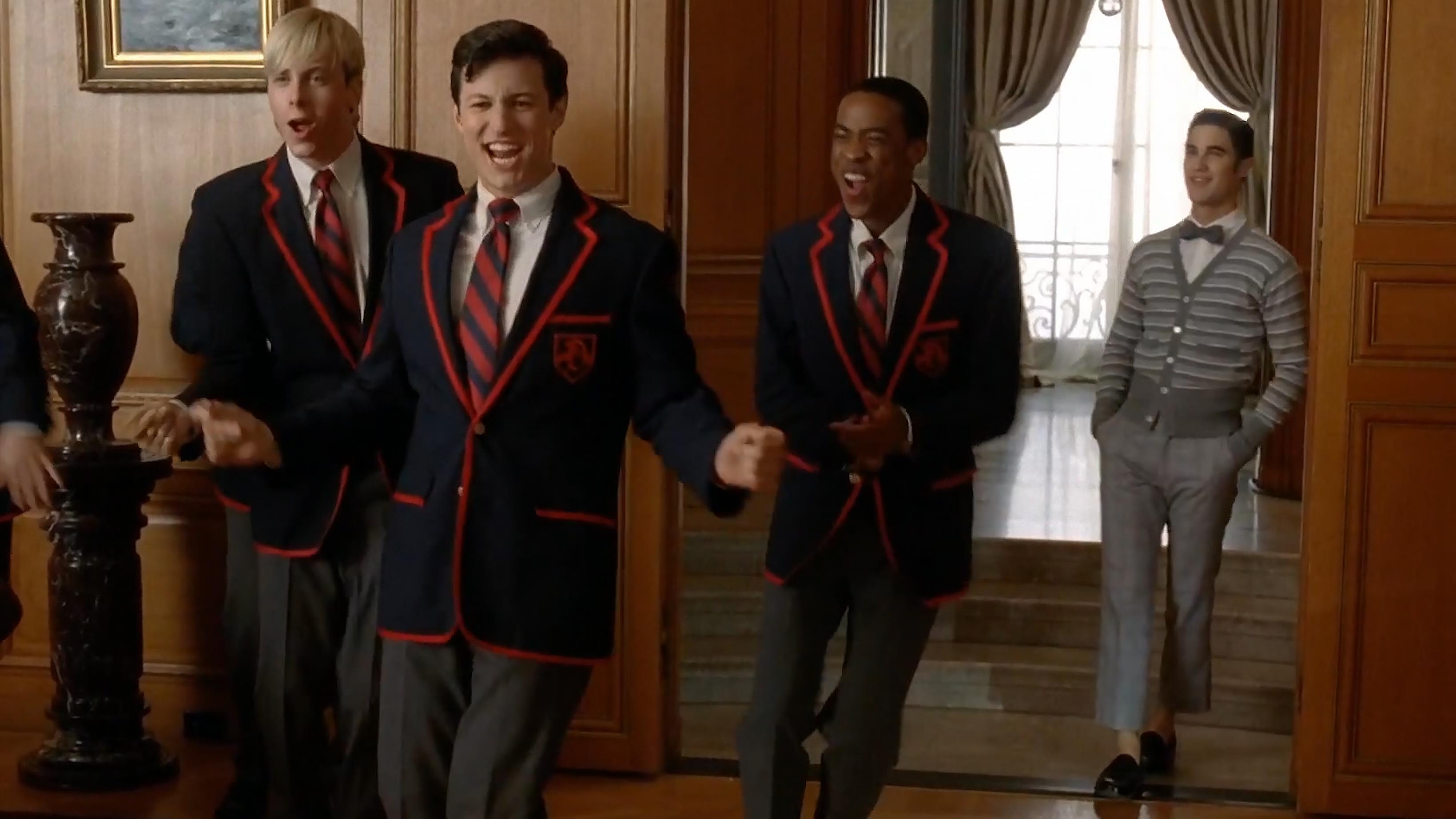 Curt Mega singing Uptown Girl (Glee on Fox)