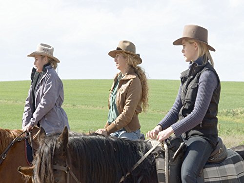 Gillian Alexy, Abi Tucker, and Doris Younane in McLeod's Daughters (2001)