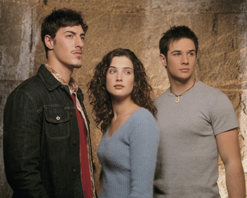 Eric Balfour, Ryan Merriman, and Cobie Smulders in Veritas: The Quest (2003)