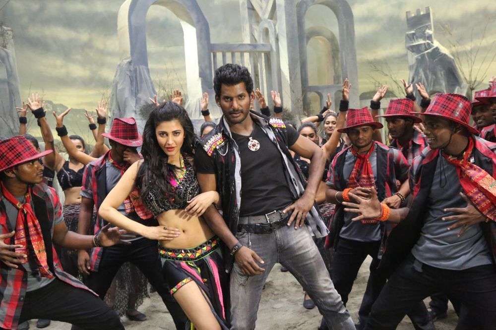 Shruti Haasan and Vishal in Poojai (2014)