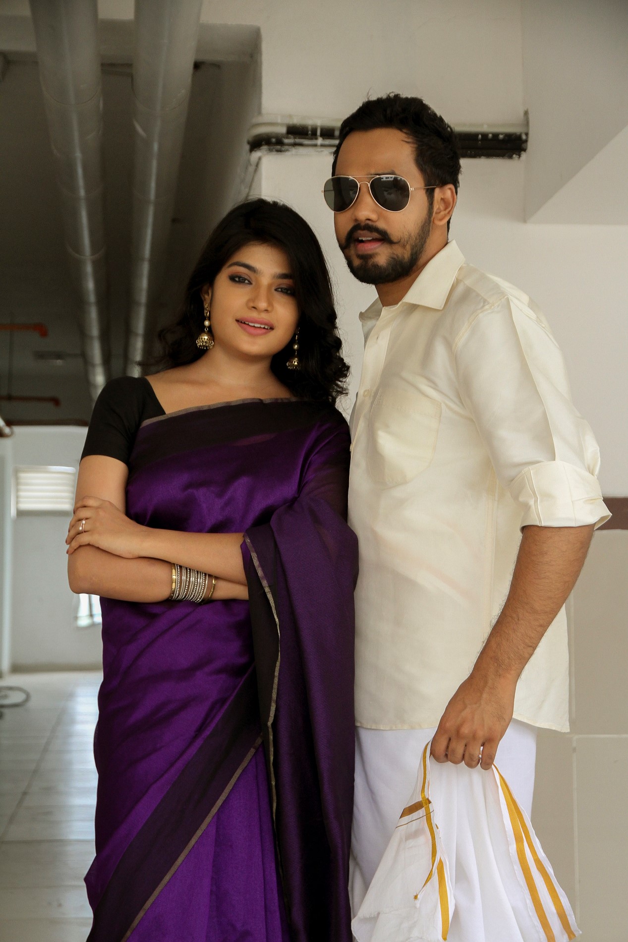 Hiphop Tamizha Adhi and Aathmika in Meesaya murukku (2017)