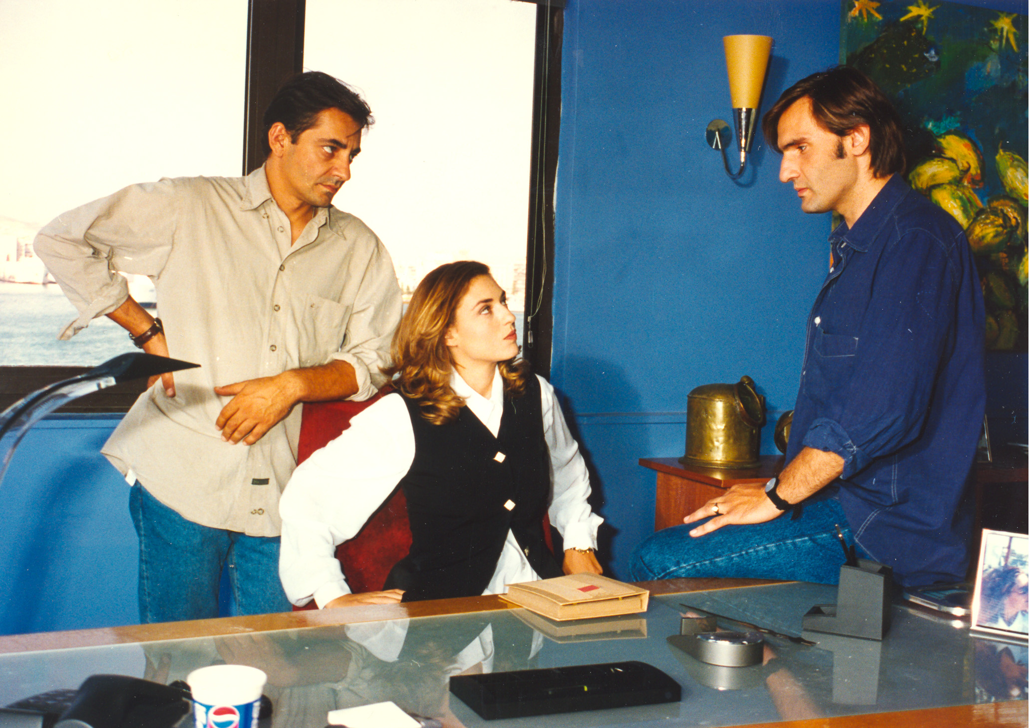 Antonis Kafetzopoulos, Faye Kokkinopoulou, and Akis Sakellariou in Skorpios (1995)