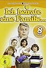 Julia Biedermann, Tarek Helmy, Timmo Niesner, Peter Weck, and Thekla Carola Wied in Ich heirate eine Familie... (1983)