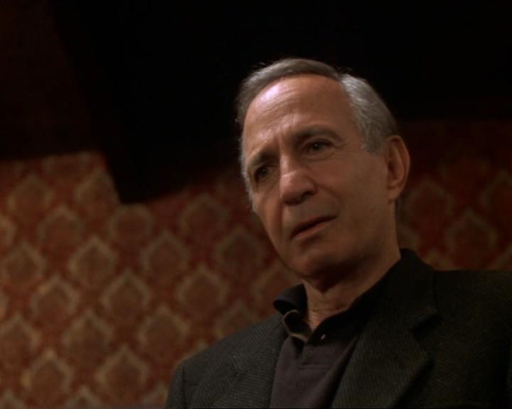 Ben Gazzara in Very Mean Men (2000)