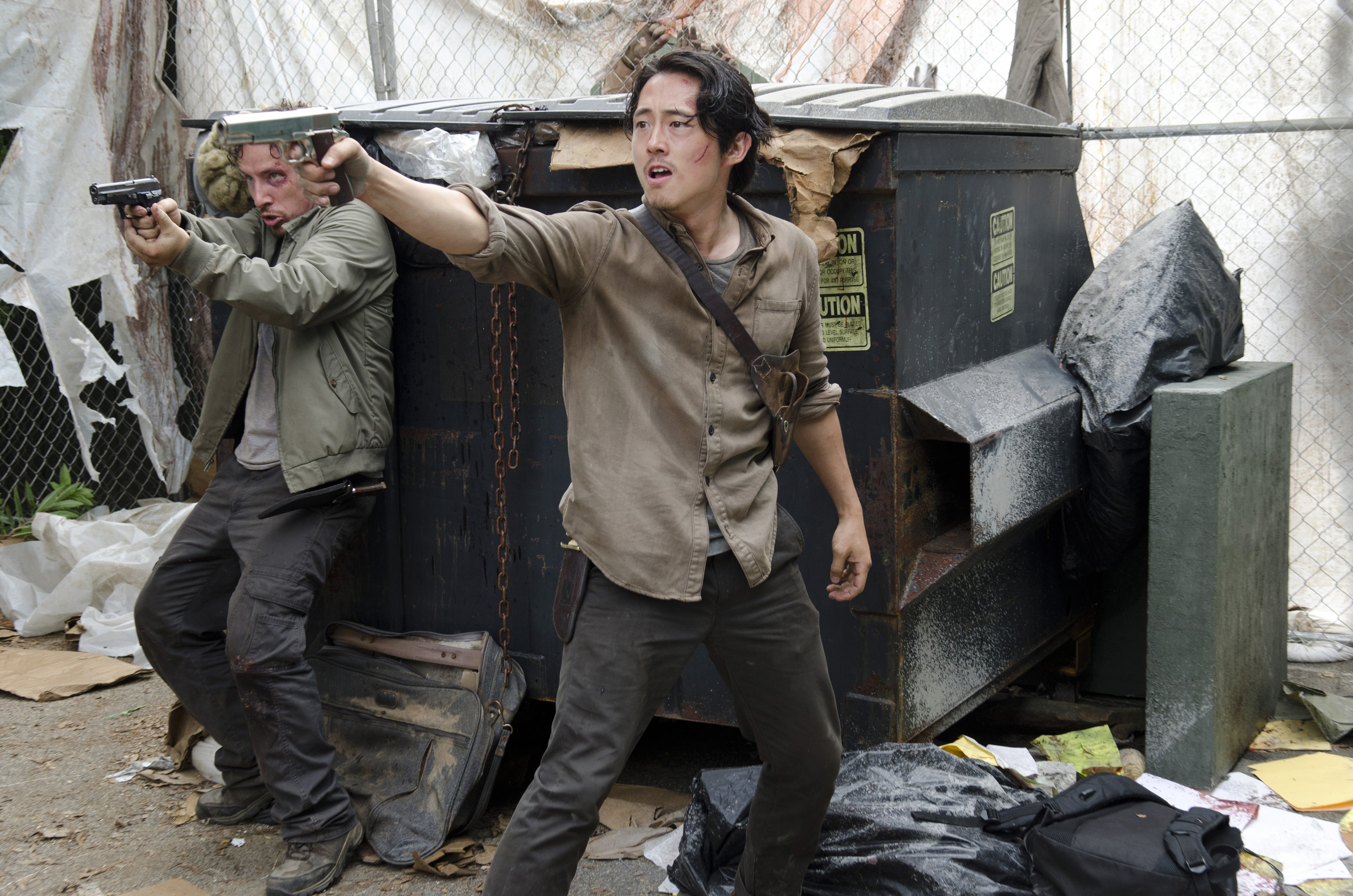 Michael Traynor and Steven Yeun in The Walking Dead (2010)