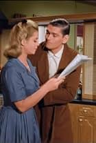 Elizabeth Montgomery and Dick York in Bewitched (1964)