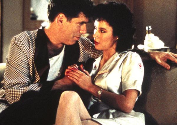 Jennifer Tilly and Elliott Gould in Inside Out (1986)