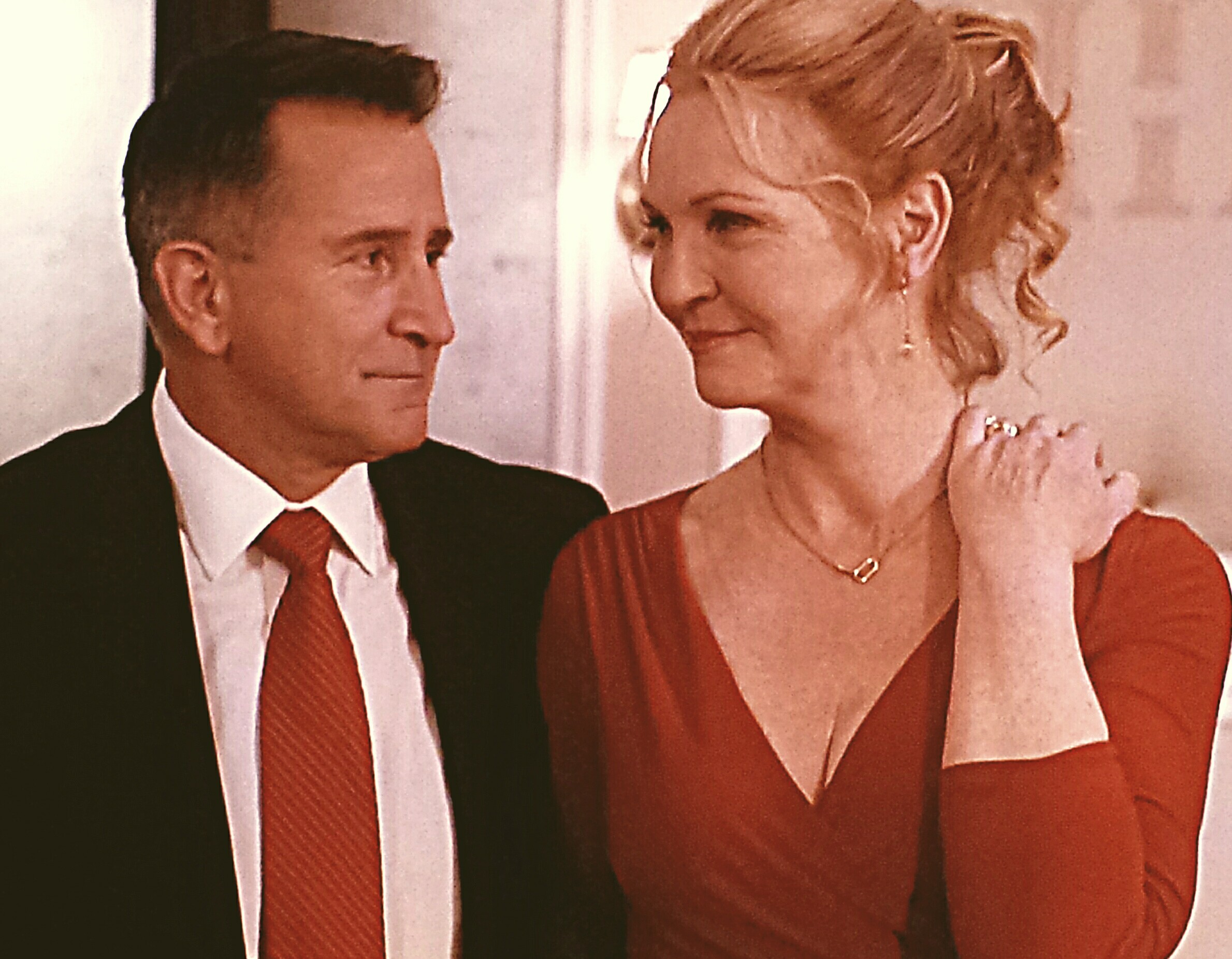 Joan Allen and Anthony LaPaglia in A Good Marriage (2014)