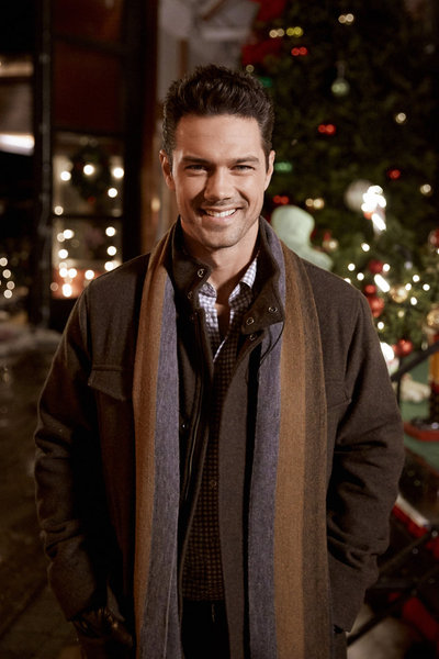 Ryan Paevey in Hope at Christmas (2018)