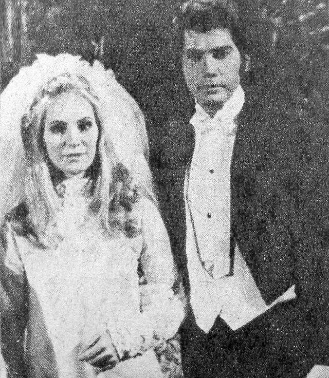 Cecilia Villarreal and José Luis Rodríguez 'El Puma' in Simplemente María (1970)