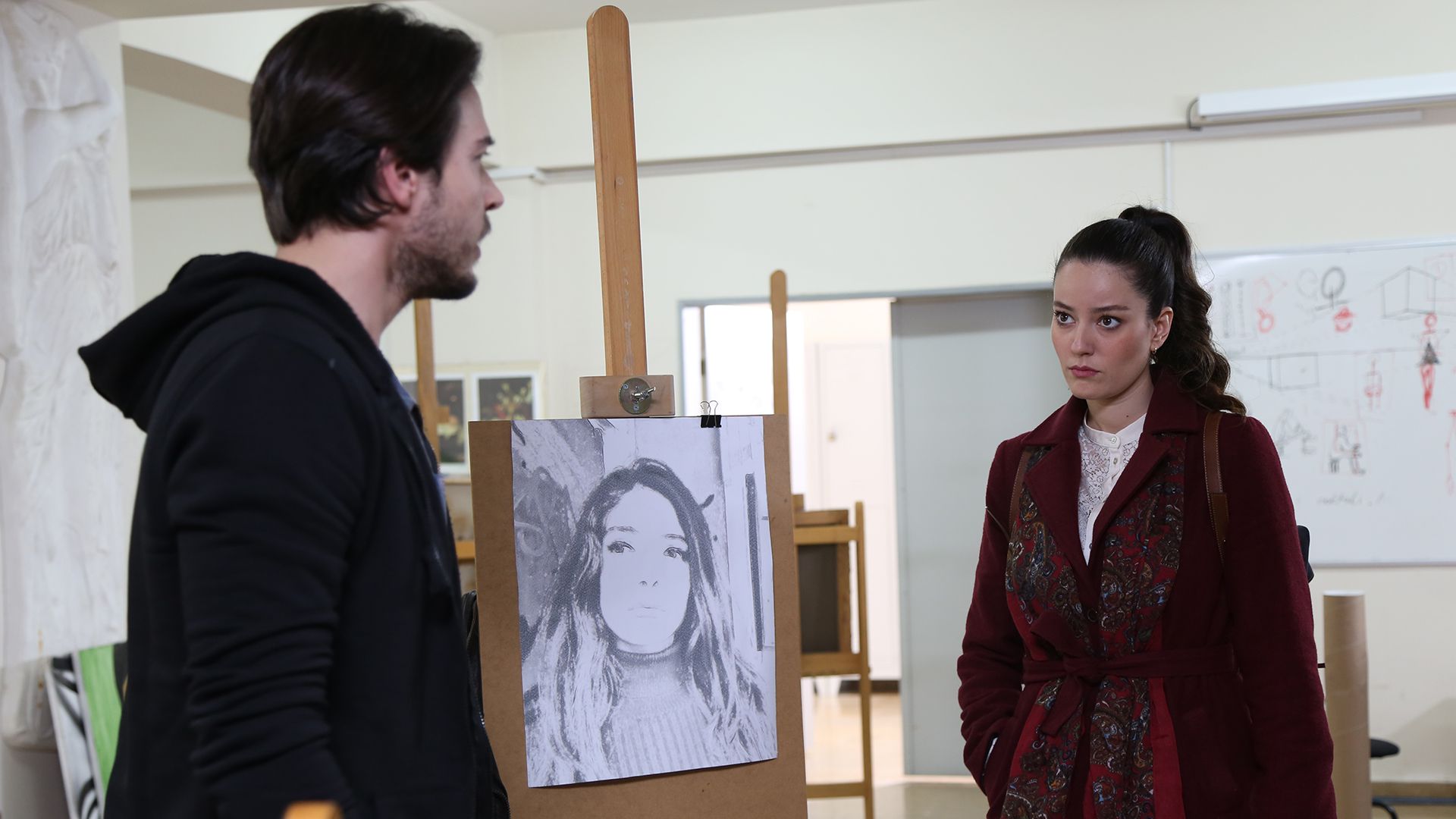 Pelin Akil and Anil Altan in Çember (2017)