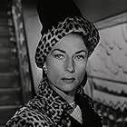 Agnes Moorehead in Dark Passage (1947)