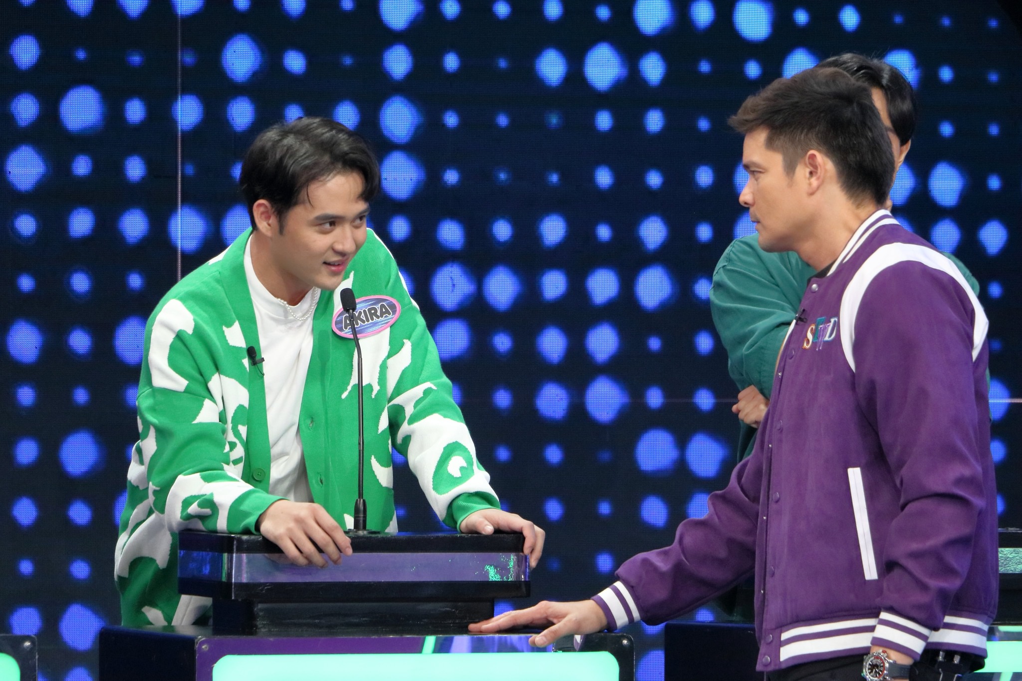 Dingdong Dantes and Akira Morishita in Family Feud (2022)