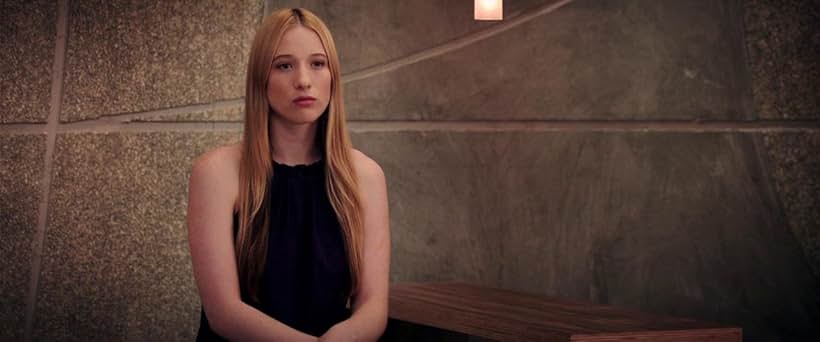 Sophie Lowe in After the Dark (2013)