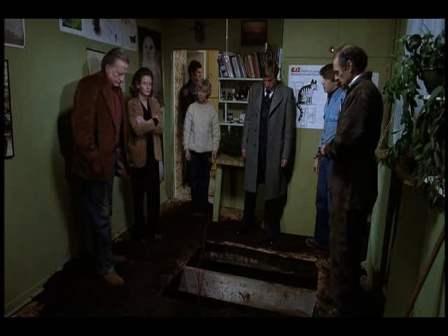 George C. Scott, Frances Hyland, Terence Kelly, Paul Rothery, and Trish Van Devere in Changeling (1980)