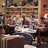 Mayim Bialik, Kaley Cuoco, Johnny Galecki, Simon Helberg, Jim Parsons, Melissa Rauch, and Laura Spencer in The Big Bang Theory (2007)