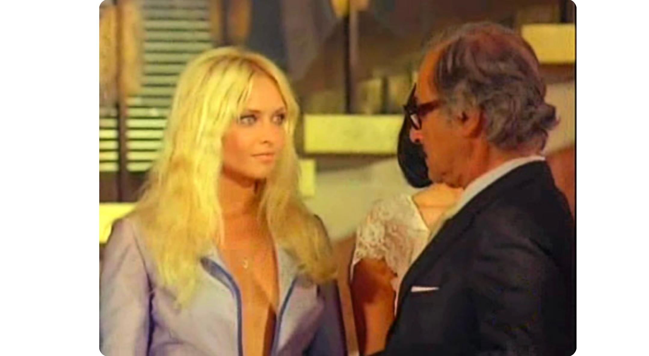 Mario Colli and Alena Penz in La clinica dell'amore (1976)