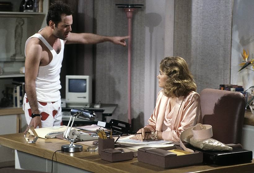 Bruce Willis and Cybill Shepherd in Moonlighting (1985)