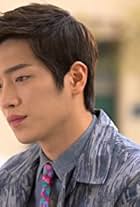 Seo Kang-joon in Cunning Single Lady (2014)