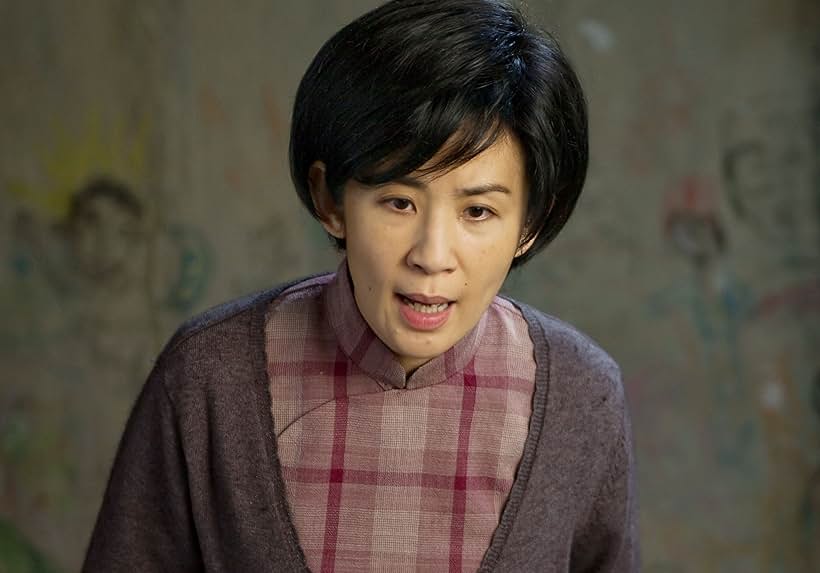 Sandra Kwan Yue Ng in Echoes of the Rainbow (2010)