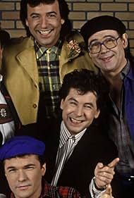 Eric Bouad, Claude Chamboisier, René Morizur, Rémy Sarrazin, and Bernard Wantier in Salut les musclés (1989)