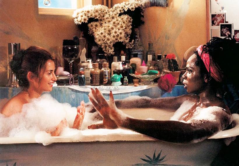 Penélope Cruz and Harold Perrineau in Woman on Top (2000)