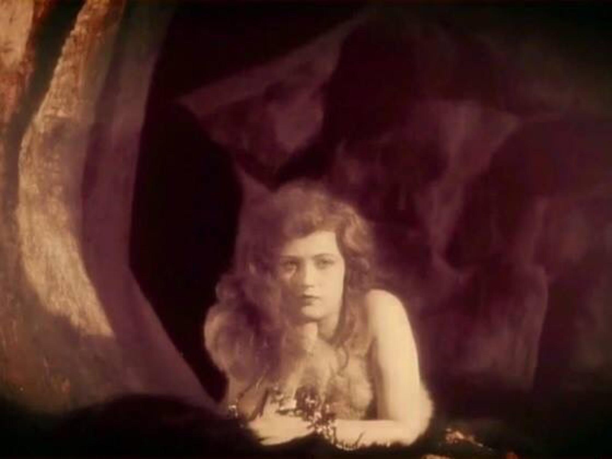 Marion Davies in Buried Treasure (1921)