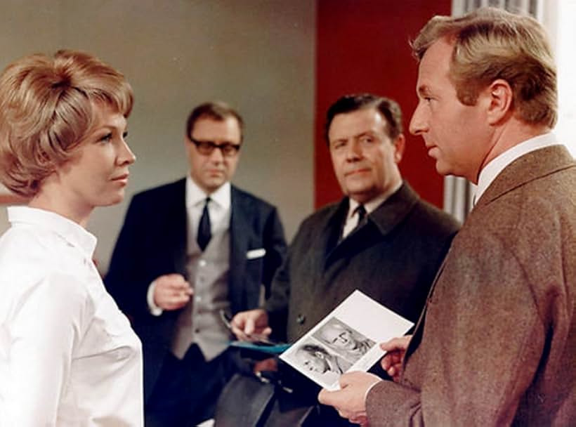 Henning Moritzen, Poul Petersen, Kirsten Peüliche, and Peter Ronild in Tænk på et tal (1969)