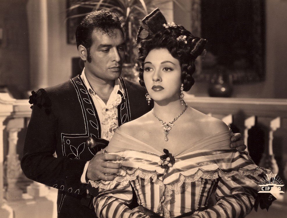 Jorge Mistral and Amparo Rivelles in La duquesa de Benamejí (1949)